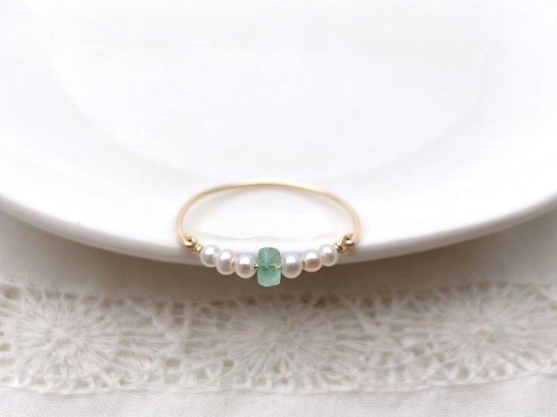 エメラルドと淡水パールのシンプルリング - 戒指 - 珍珠 綠色