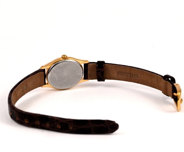 ◆感謝価格◆ヴィンテージSEIKO◆レディース腕時計◆ SEIKO】 ヴィンテージ セイコー 女性用クォーツ腕時計 ホワイト