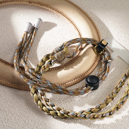 セール中♡【LOUVINI】 ハンドストラップコード 本日限り【LOUVINI】 ハンドストラップ PETIT ZOE VIOLET