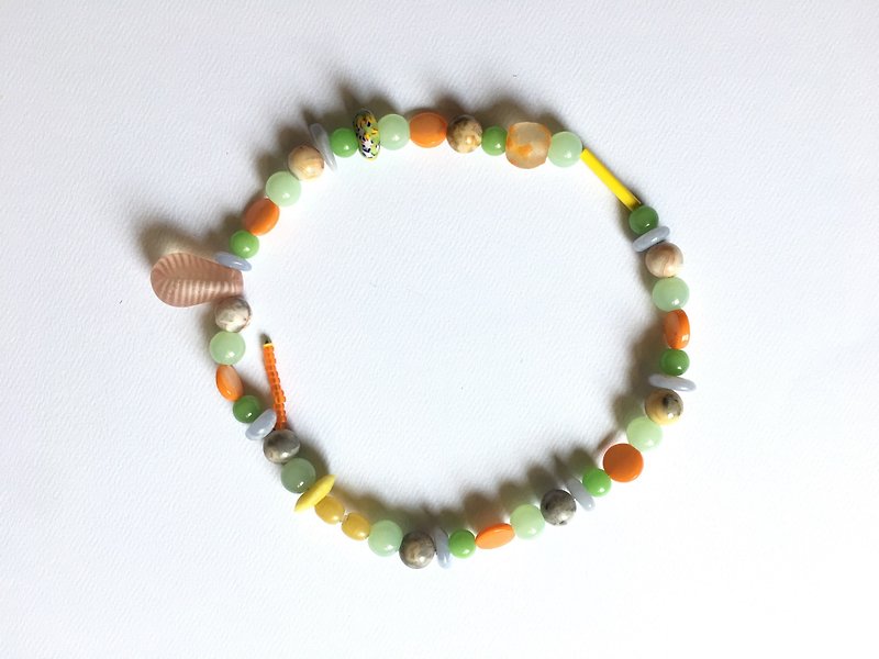 Mother Earth Summer Short Necklace Orange Scent - Necklaces - Glass Multicolor
