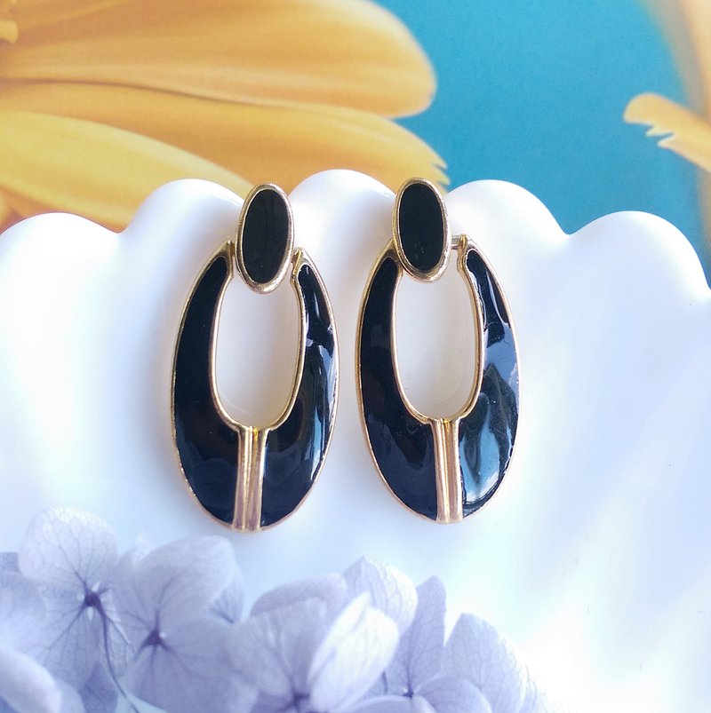 Vintage Jewelry 西洋古董飾品 黑色調 復古摩登優雅 針式耳環 - 耳環/耳夾/耳骨夾 - 其他金屬 透明