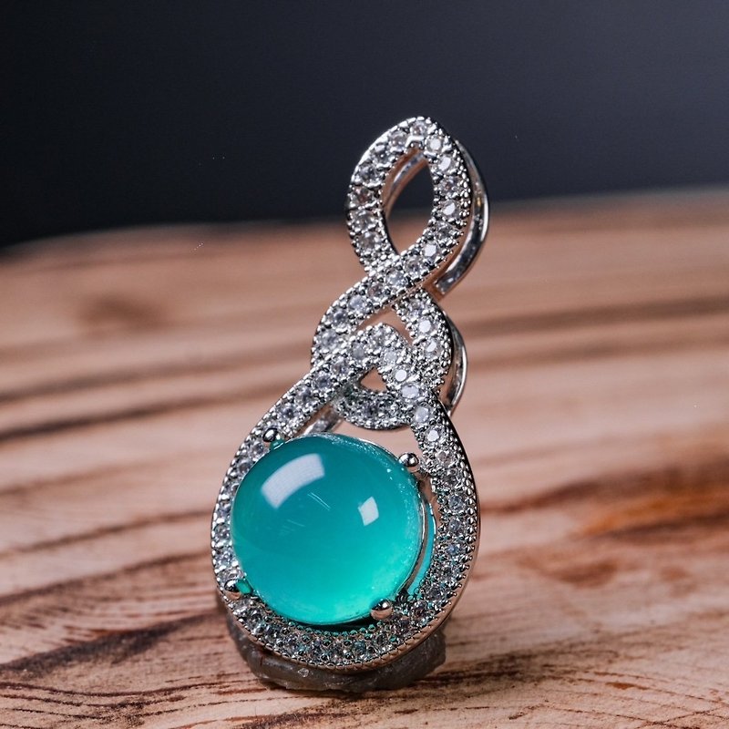 TBF - Indonesian blue chalcedony pendant pendant necklace luminous material glass texture sterling silver - Necklaces - Jade 