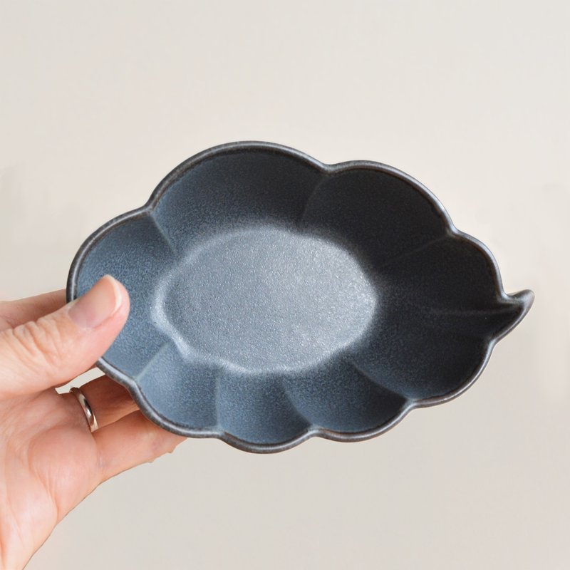 美濃焼　翠　雲形鉢　空色ねず　bowl|小鉢|お碗 - 碗 - 陶 灰色