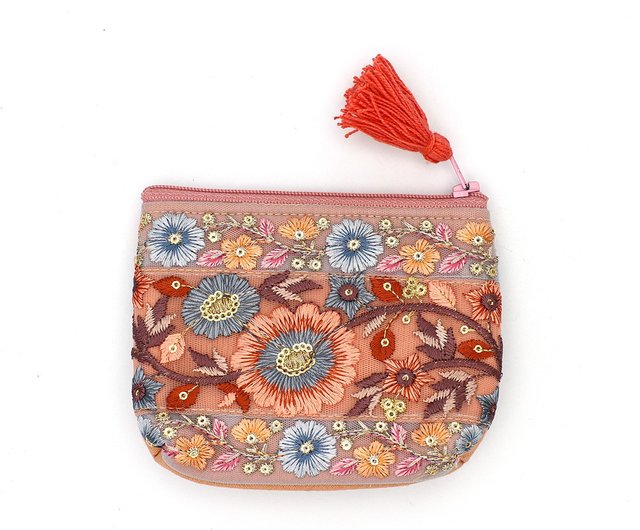 予約販売】Made in India インディアン刺繍タッセルティッシュ 予約販売】Made in India インディアン刺繍タッセルティッシュ