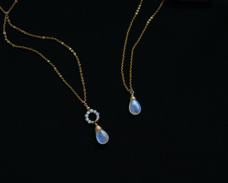 Blue Halo Moonstone Necklace Clavicle Chain ~ Wugou - Collar Necklaces - Semi-Precious Stones White