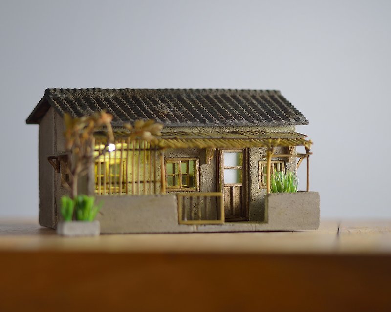 Creation of Old Cement House--Old House with Bamboo Fence (Customized) - ของวางตกแต่ง - ปูน สีนำ้ตาล
