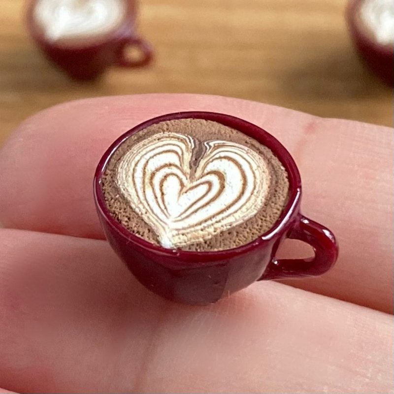 Chic Heart Latte - Other - Clay Brown