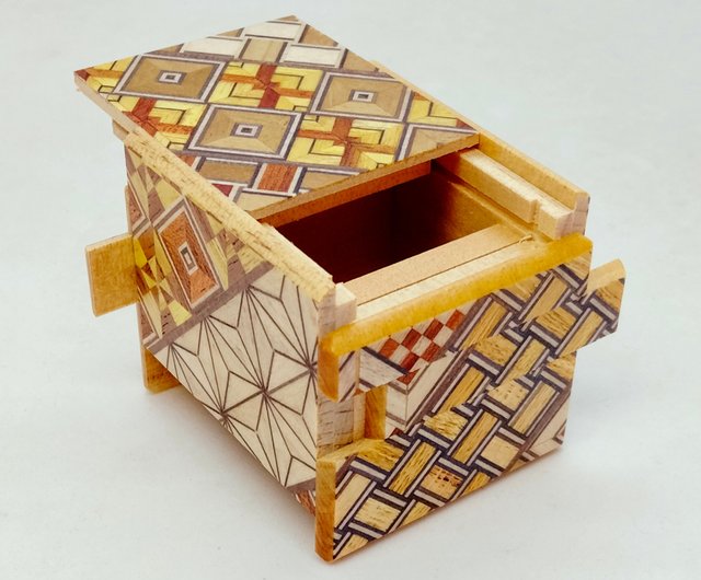 12回仕掛け極小秘密箱1.5寸 伝統小寄木パズル箱 箱根寄木細工