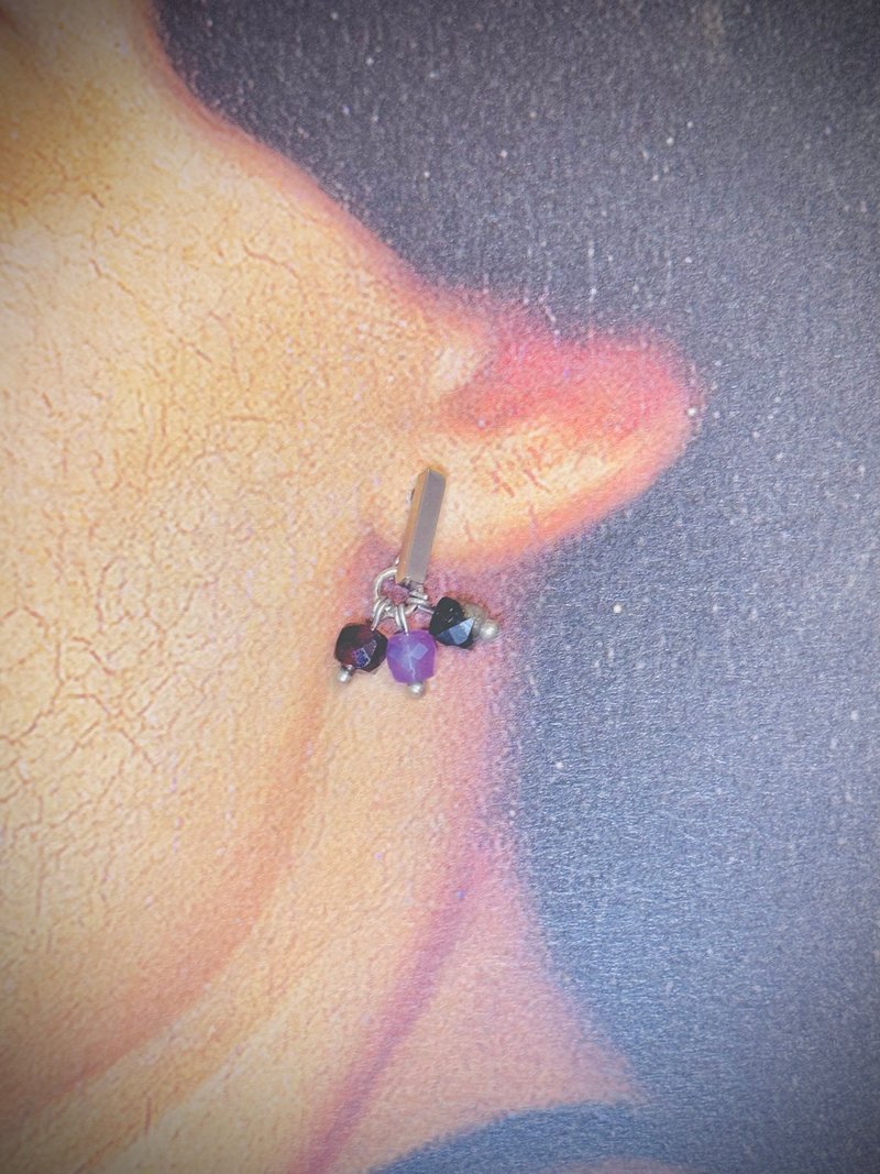 水晶系列 - 方形水晶耳環 (紫水晶、石榴石、月亮石) - 耳環/耳夾/耳骨夾 - 水晶 多色