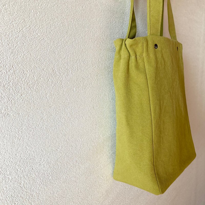 棉．麻 手袋/手提袋 綠色 - Gathered Tote Bag　Notebook    canvas　Shoulder bag   iPad  Tablet  Yellow-green