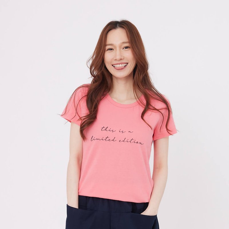 this is a limited edition 綿、半袖、女性用Tシャツ