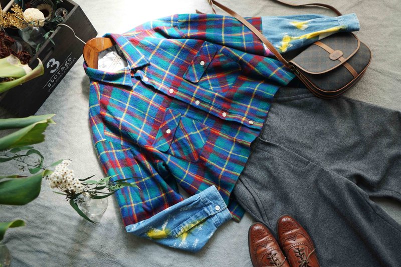 リメイクヴィンテージ - ブルーグリーンレトロチェック柄パッチワーク デニムスリーブ グラフィティスタイル ウールシャツ - シャツ・ブラウス - ポリエステル ブルー