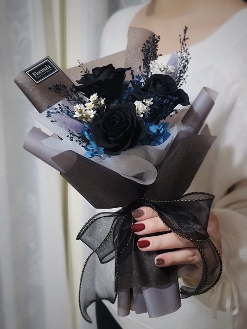 小元素花藝 個性藍黑色系永生玫瑰花束