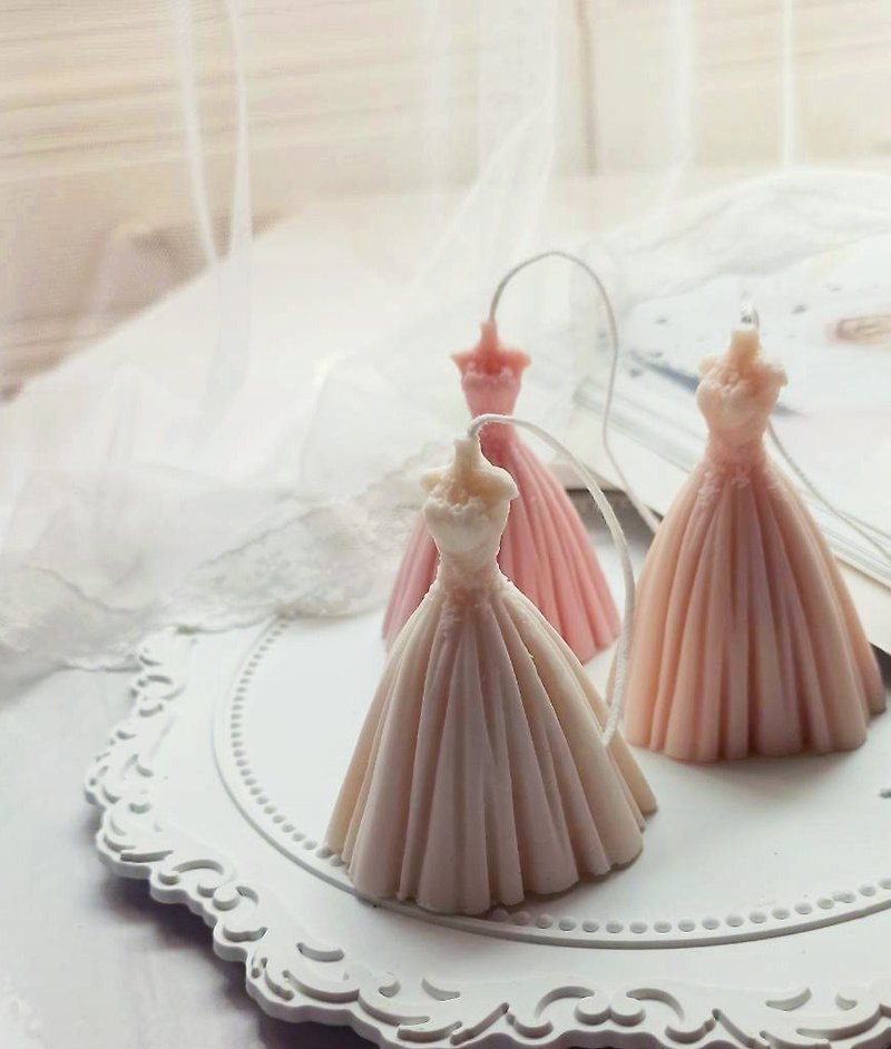 Beautiful bride dress candle - Candles & Candle Holders - Wax 