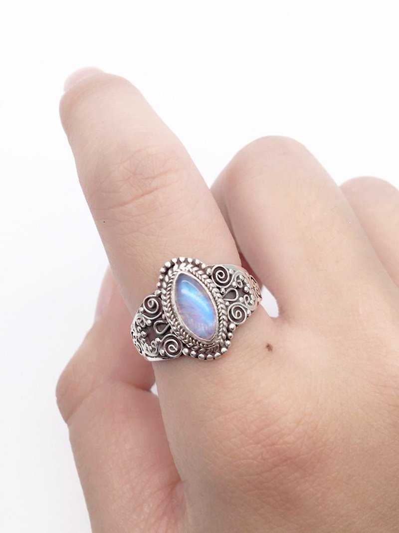 Moonlight stone 925 sterling silver exotic silver carving ring Nepal handmade mosaic production (style 3) - General Rings - Gemstone Blue