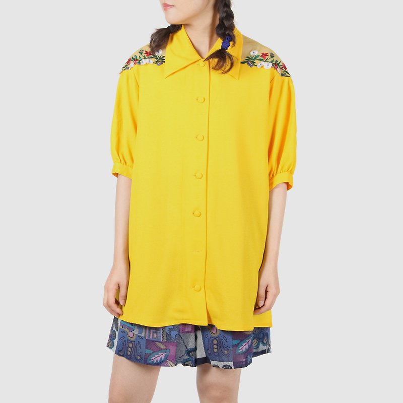 [Egg Plant Vintage] Mango Island Embroidered Short Sleeve Vintage Shirt - Women's Shirts - Polyester Yellow