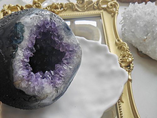 zen crystal jewelry 礦石水晶 天然紫晶洞|錢袋|1公斤|小尺寸的擺設|不佔地方|小收納空間