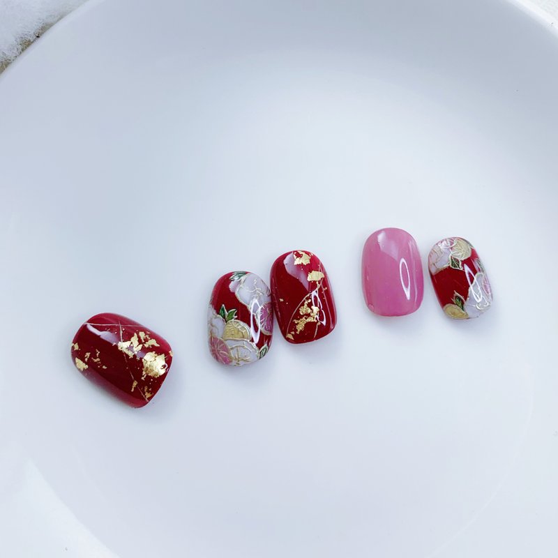 紅色和服 指甲貼片/凝膠指甲/訂製美甲貼片 NA 16 - 指甲油/指甲貼 - 其他材質 紅色