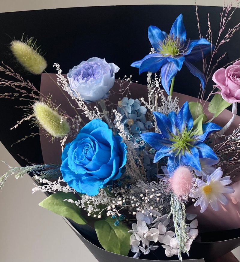 日系鐵線蓮花束。情人節永生花 / 生日紀念日升遷教師節 表演獻花 - 乾燥花/永生花 - 植物．花 藍色