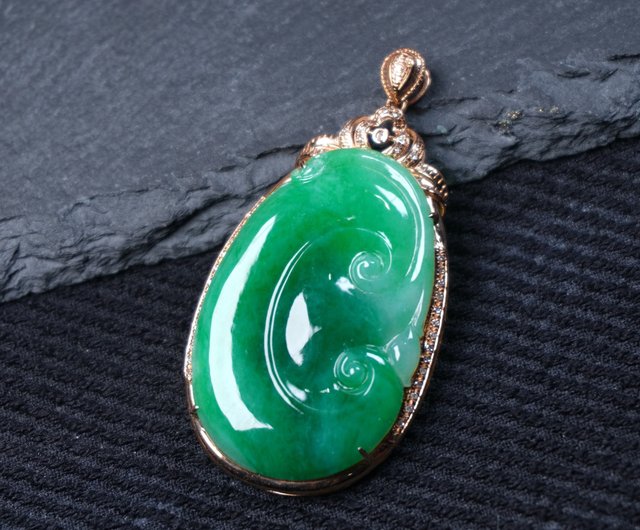 正陽緑翡翠如意ネックレス 18Kゴールドダイヤモンド | 天然ミャンマー