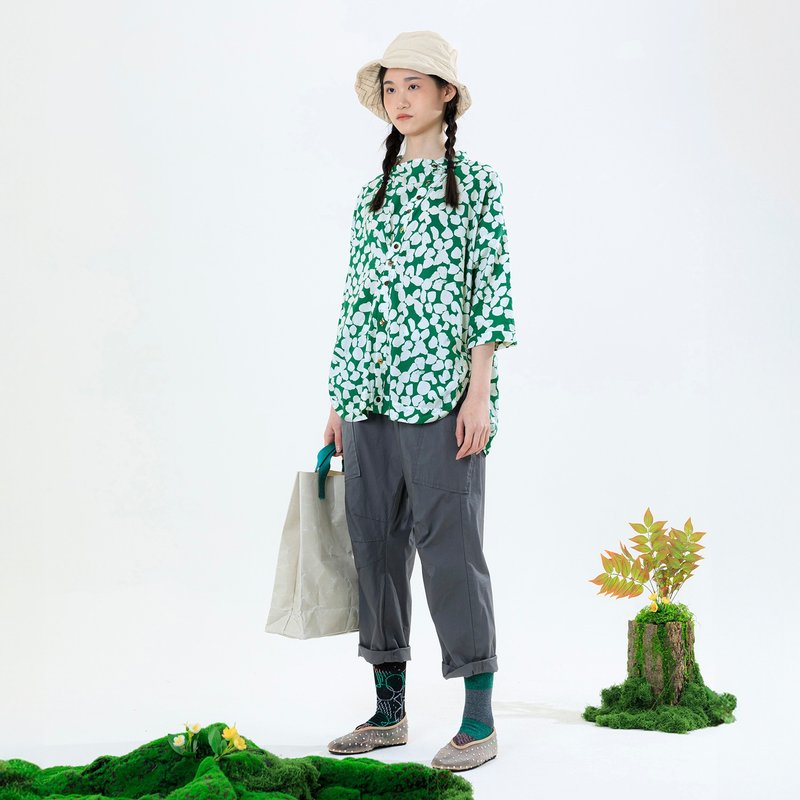 綠蔭印花斜釦七分袖襯衫 - 女襯衫 - 棉．麻 綠色