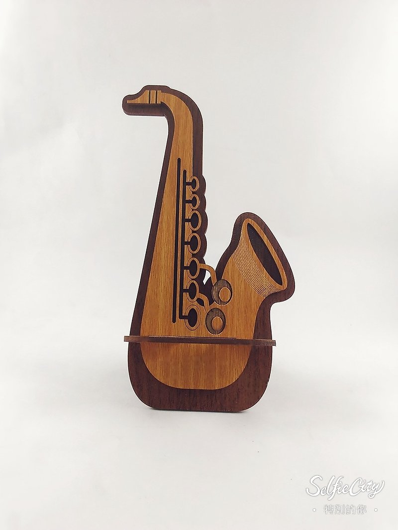 [Teacher’s Day Gift] Wooden Cell Phone Holder─Saxophone - Items for Display - Wood Brown