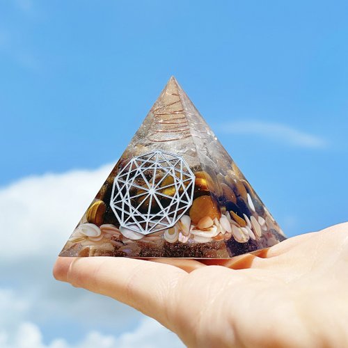 Soothing Studiio 【黃虎眼石+貝殼】奧根能量塔Orgonite (6cm/5cm/4cm)