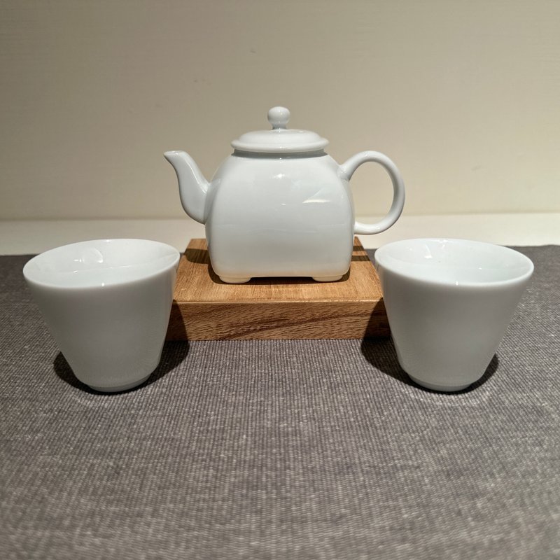 【瓷】四方山形潤瓷壺(一壺二杯) - 茶具/茶杯 - 其他材質 