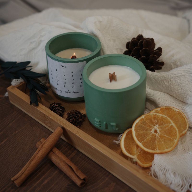 TINT STUDIO Christmas scented candle - เทียน/เชิงเทียน - ปูน 