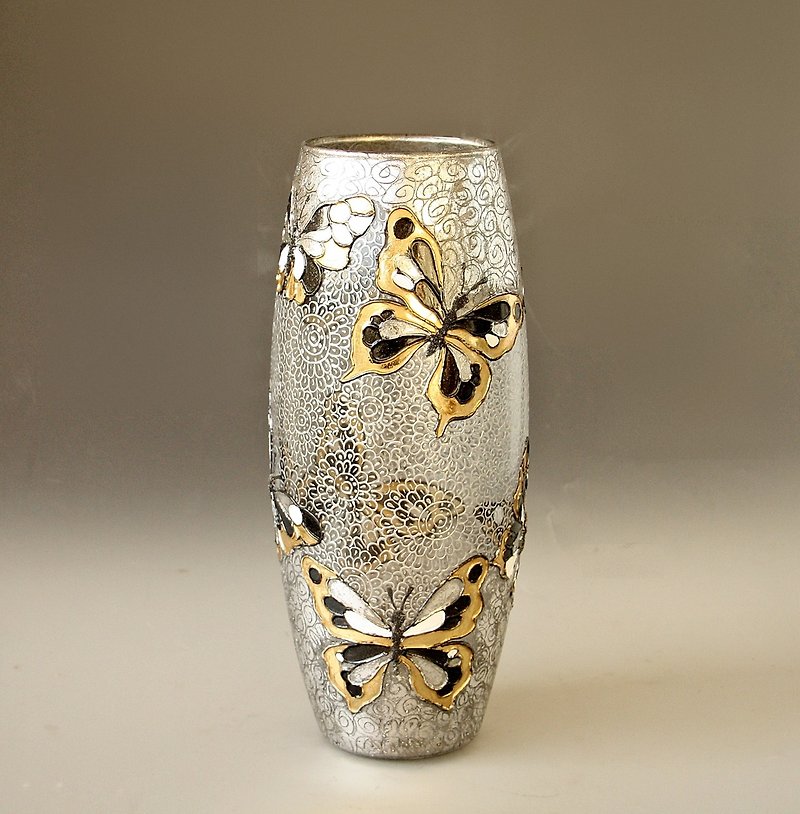 Butterfly Glass Vase Hand Painted - 乾花/永生花 - 玻璃 銀色