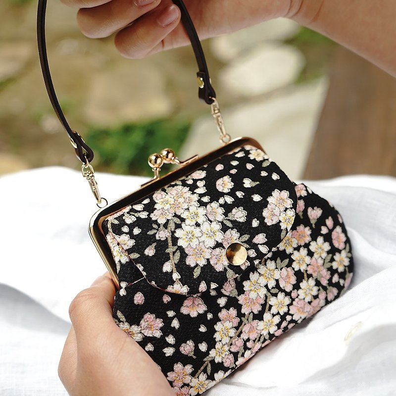 小銭入れ|伝統的なシルク創作ポケットがまぐち- ロマンチックな夜桜|和風デザイン - 小銭入れ - コットン・麻 