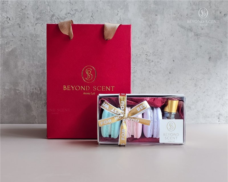 【Transfer】Year of the Dragon Macaron Expansion Gift Box - น้ำหอม - วัสดุอื่นๆ สีแดง