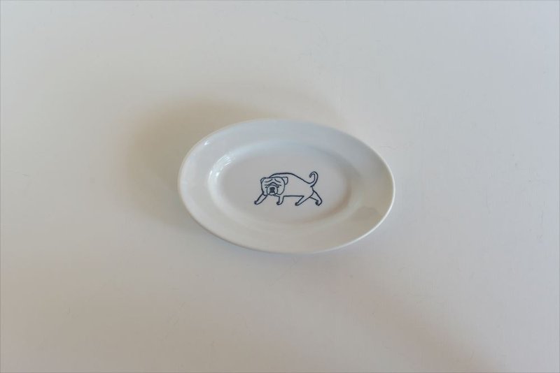 [Kurashiki Artisan] Naoko Naoko Tabby Cat BonBon Oval Porcelain Plate 99223-02 - จานและถาด - เครื่องลายคราม 