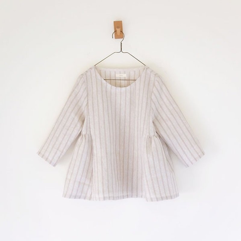 Daily hand service. Generous stripes air fluffy umbrella cover blouse, linen - เสื้อผู้หญิง - ผ้าฝ้าย/ผ้าลินิน สีกากี