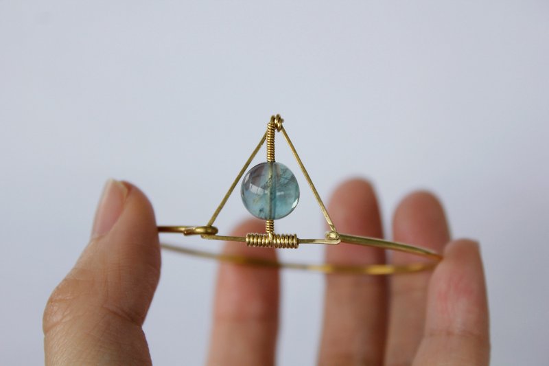 Myth Triangle baby blue fluorite bracelet brass - Bracelets - Gemstone Blue
