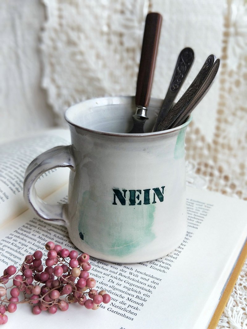 [Good day fetish] German vintage/antique handmade pottery mug/tableware holder - แก้วมัค/แก้วกาแฟ - ดินเผา หลากหลายสี