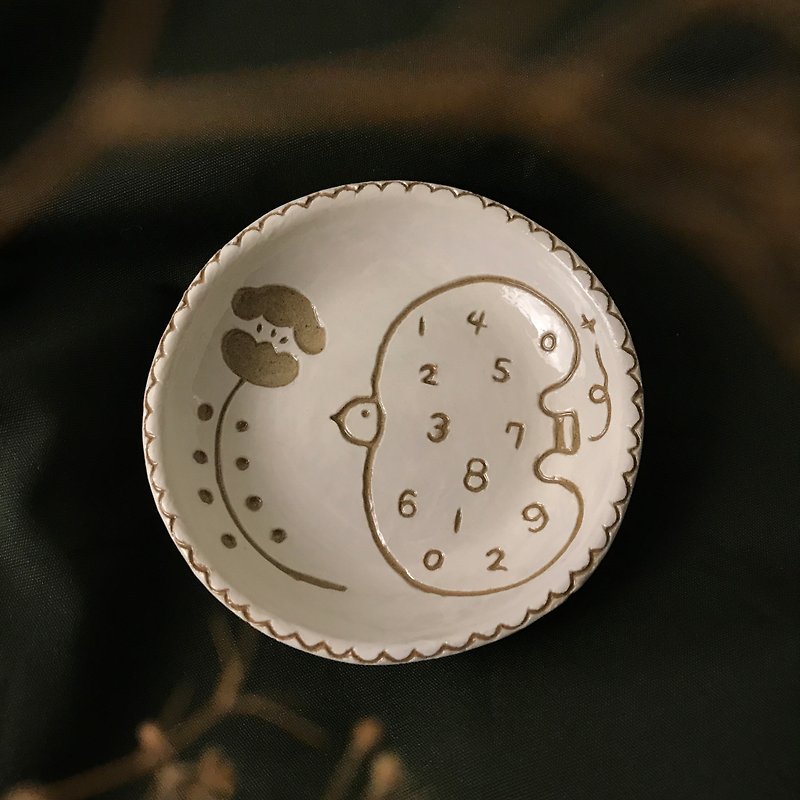 【 Xiaomaru Forest hand-carved 123 number symbol bird bean dish - Small Plates & Saucers - Pottery White