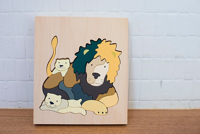 Wooden Puzzle - Lion - เกมปริศนา - ไม้ สีใส