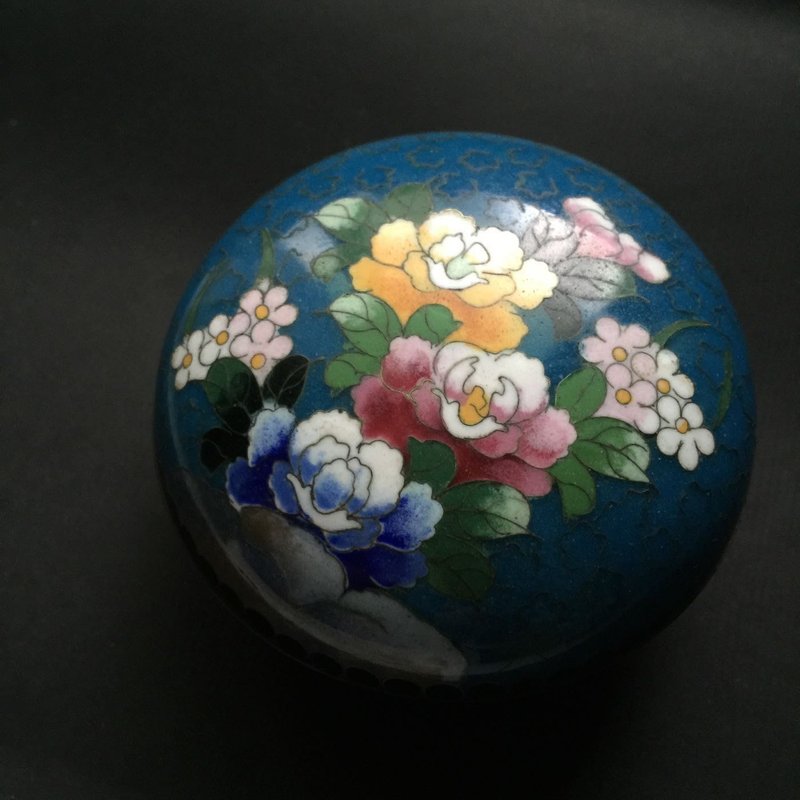 少見老珍藏 日本景泰藍掐絲琺瑯 花團錦簇銅鍍銀盒 首飾盒 珠寶盒 - 其他 - 琺瑯 