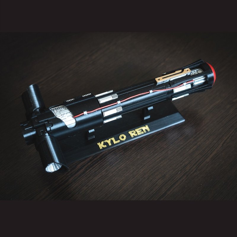 Kylo Ren Lightsaber | Star Wars Custom Lightsaber Prop - 擺飾/家飾品 - 塑膠 銀色
