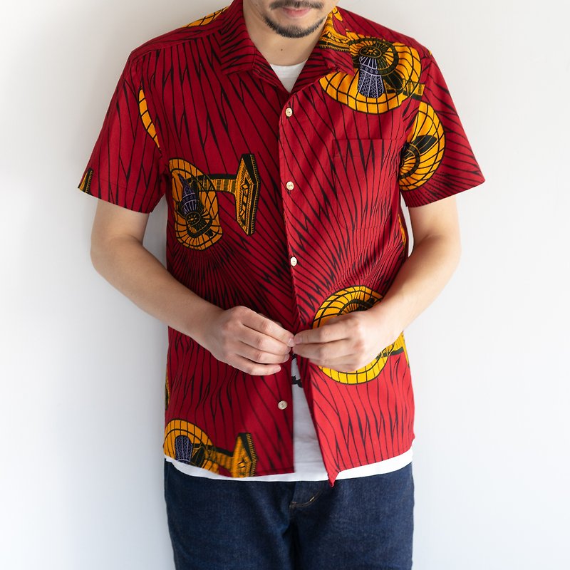 アフリカンワックスプリントシャツ　Fun Fun Fan - 恤衫 - 棉．麻 紅色