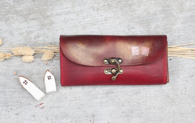 Accordion vegetable tanned leather long wallet - Lisbon Story - Burgundy color - กระเป๋าสตางค์ - หนังแท้ สีแดง