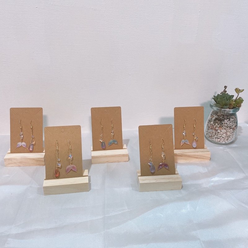 泡泡人魚尾 / 手作水晶花飾品 - 耳環/耳夾/耳骨夾 - 樹脂 