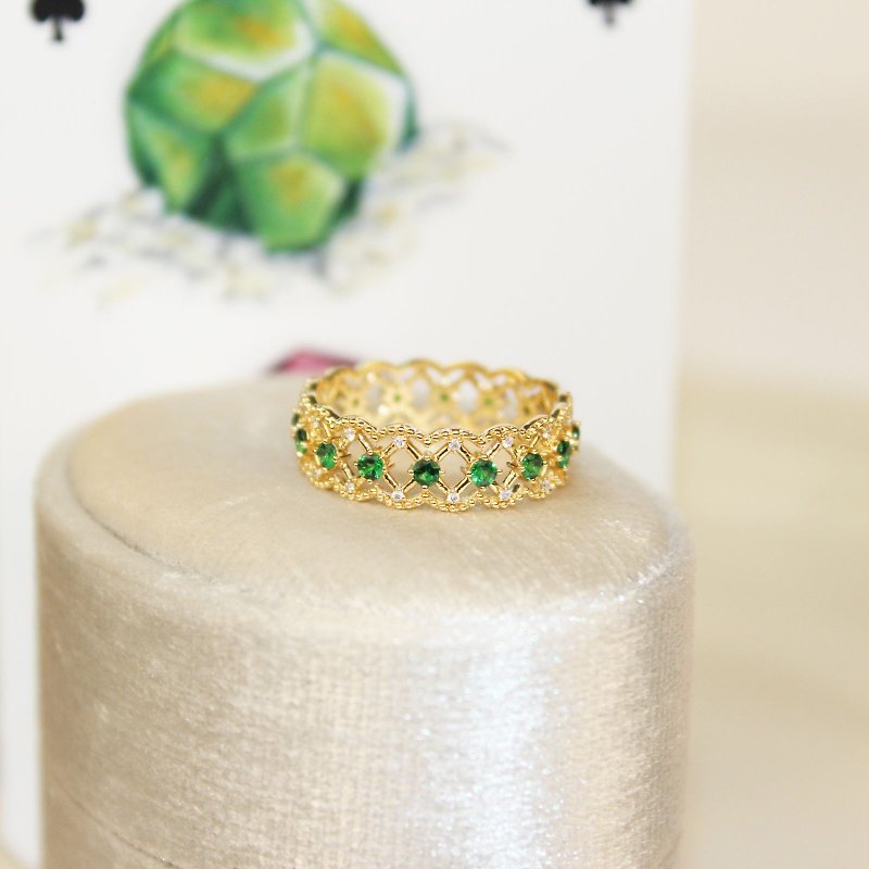 [Spring Festival] 18K natural tsavorite carved lace ring Japanese style carved tsavorite ring - แหวนทั่วไป - เครื่องประดับ สีทอง