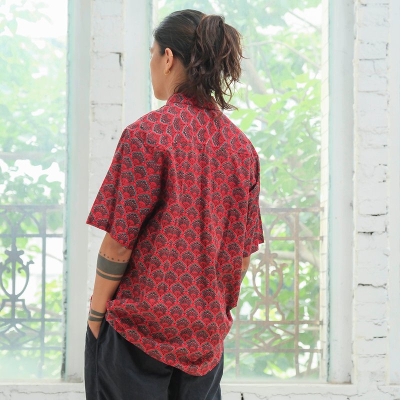 Indian cover dyed wood button shirt/voile peacock - Men's Shirts - Cotton & Hemp Red