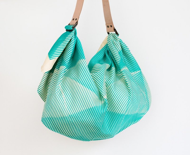 Folded Paper Green Furoshiki & Tan Leather Strap Set - 側背包/斜孭袋 - 棉．麻 綠色