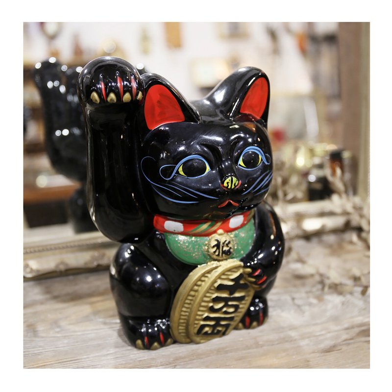 Japanese Antique. Showa Period. 23.5cm Ceramic Maneki-neko (Beckoning Cat). Black. Right Paw Raised. For Business Prosperity. - Coin Banks - Pottery 