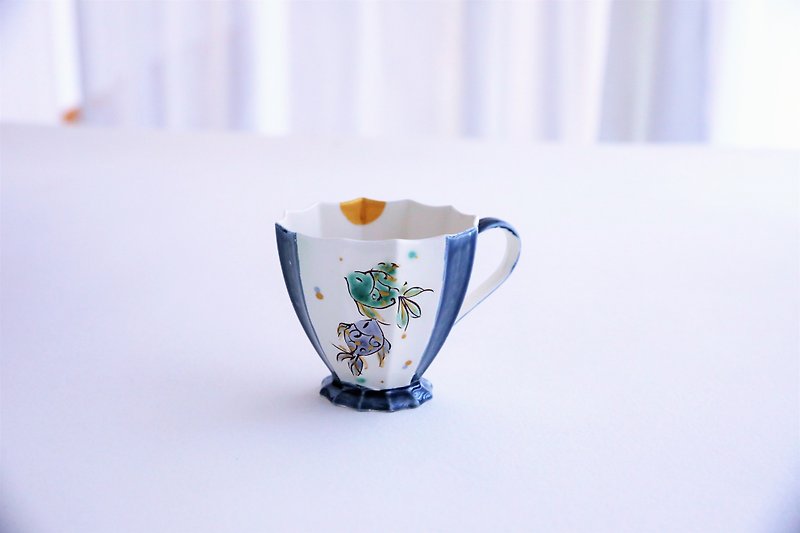 เครื่องลายคราม แก้วมัค/แก้วกาแฟ หลากหลายสี - Pisces koyomi hand-painted gold mug cup February 19th-March 20th name can be eng