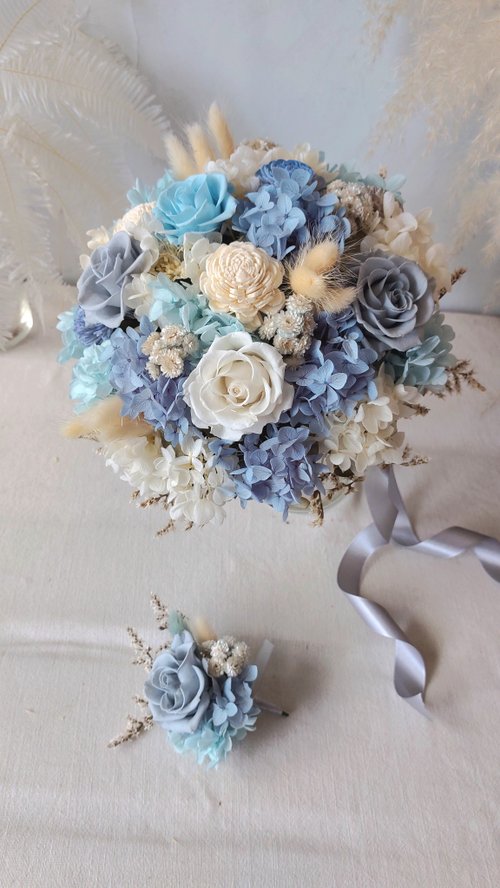 Haizang Design│Romantic Starry Blue. Dry flower bouquet/bridal  bouquet/customized - Shop piratedesign Dried Flowers & Bouquets - Pinkoi