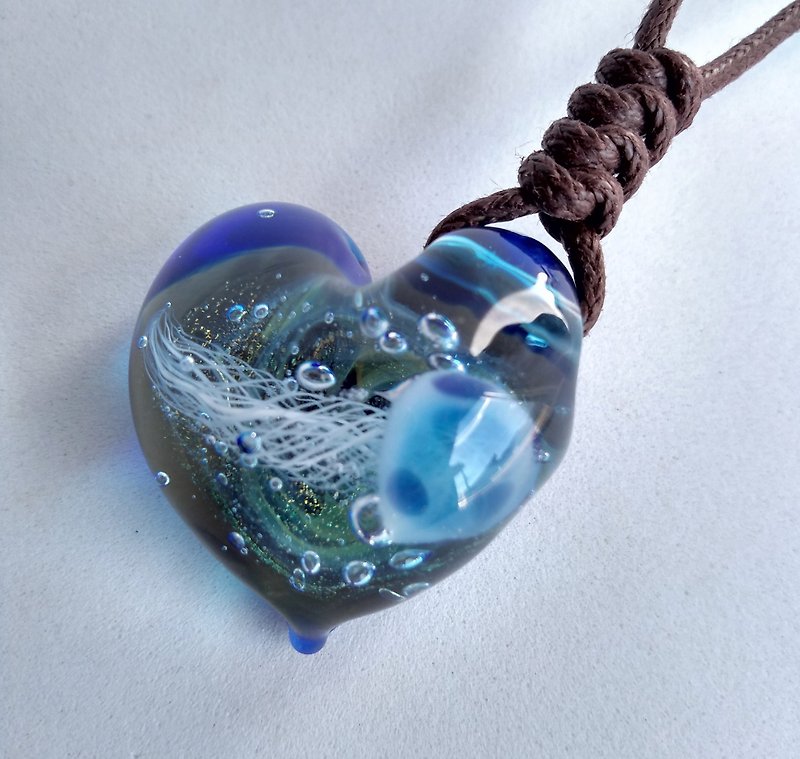 Jellyfish in heart - Necklaces - Glass Blue